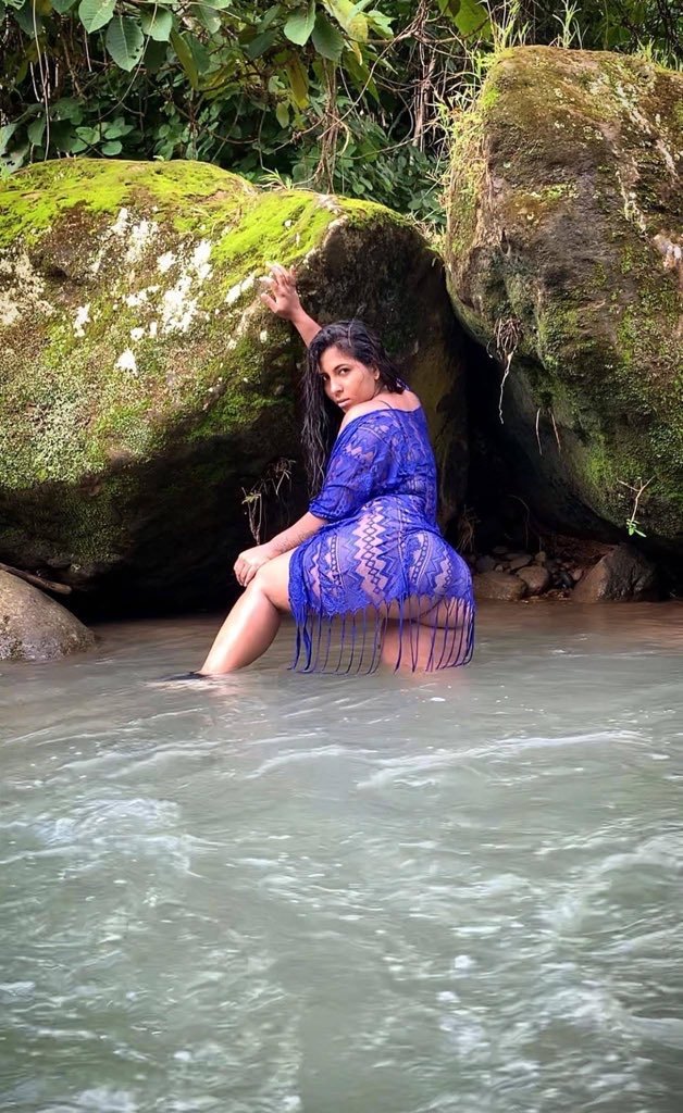 at the river videos la vivi manaba